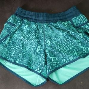 Tracker Shorts